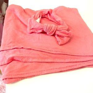 Posh Peanut Swaddle & Bow Salmon Color